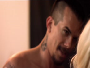JILLIAN ROHRBACH in WHERE SLEEPING DOGS LIE (2019)