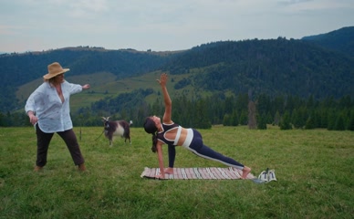 TETIANA MALKOVA NUDE/SEXY SCENE IN BLIND VACATION