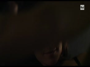 ISABELLA RAGONESE NUDE/SEXY SCENE IN IN UN POSTO BELLISSIMO