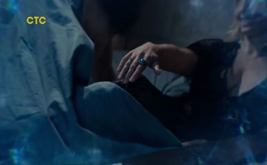 ALEKSANDRA FLORINSKAYA NUDE/SEXY SCENE IN POLOZHENIE VESHCHEY