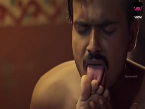AAYUSHI JAISWAL,MUSKAAN AGARWAL,REKHA MONA SARKAR NUDE/SEXY SCENE IN CHAAR SAHELIYAN