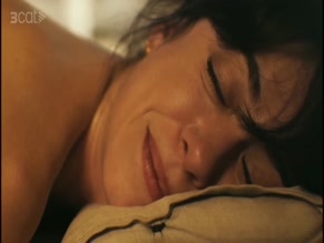 CLAUDIA RIERA in JO MAI MAI (2024)