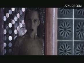 ELENA ANAYA in SEX AND LUCIA (2001)