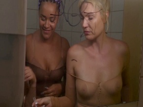 ELENA WOLFF in ASCHE (2024)