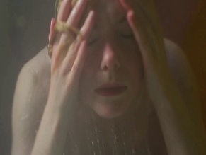 ELLE FANNING NUDE/SEXY SCENE IN MARGO'S GOT MONEY TROUBLES