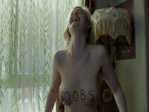 ELLE FANNING NUDE/SEXY SCENE IN MARGO'S GOT MONEY TROUBLES