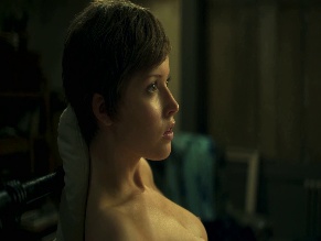 ELLIE BAMBER NUDE/SEXY SCENE IN MOSS & FREUD