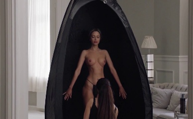 ELLI RHIANNON MULLER OSBORNE NUDE/SEXY SCENE IN REQUIEM FOR SELINA