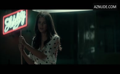 EMILY RATAJKOWSKI in Lying And Stealing