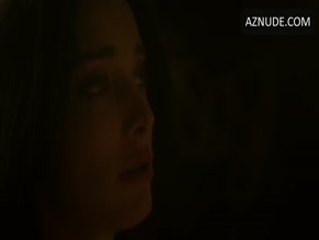 EMMA DUMONT NUDE/SEXY SCENE IN T@AGGED