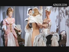 ESTELLA BLAIN in ANGELIQUE AND THE KING (1966)