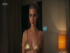 LOLITA TABORKO in LIFE ON CALL (2022-)