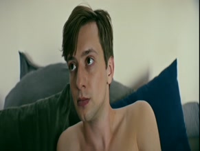 POLINA SHENAEVA in BES POPUTAL