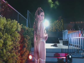 APPLE DY NUDE/SEXY SCENE IN PANTAXA LAIYA