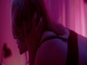 CHIARA LUSSOW in BLEIB DOCH NOCH