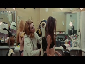 UNKNOWN in DEATH WALKS ON HIGH HEELS (1971)