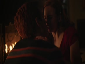 MADELAINE PETSCH NUDE/SEXY SCENE IN RIVERDALE