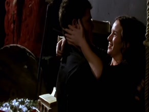 MARTA ETURA in SIN VERGUENZA (2001)