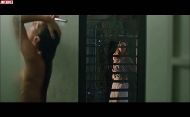 SARA PRATA NUDE/SEXY SCENE IN ALGUEM COMO EU
