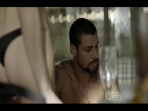 MONICA MARTIN in O CACADOR