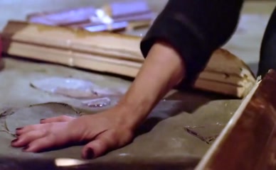 ELIZA DUSHKU,SARAH MICHELLE GELLAR NUDE/SEXY SCENE IN BUFFY THE VAMPIRE SLAYER