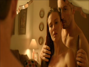 AMBER FIELD in BETWEEN ME (2014)