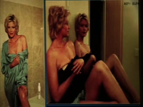 TRACEY NEEDHAM NUDE/SEXY SCENE IN CSI: MIAMI