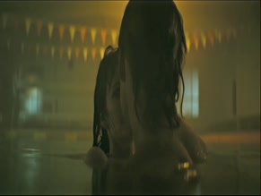 ASHLEIGH CUMMINGS NUDE/SEXY SCENE IN RUN