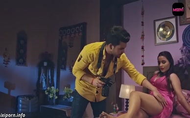 PRIYANKA CHAURASIA NUDE/SEXY SCENE IN ANGREZY AKHBAAR