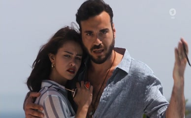 DAMLA ASLANALP NUDE/SEXY SCENE IN MORDKOMMISSION ISTANBUL