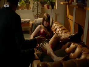 POLA GEIGER in DIE KANZLEI