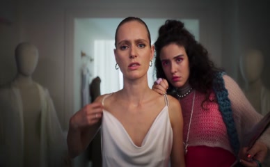 ERIKA BULATAYA NUDE/SEXY SCENE IN RAZOCHAROVANNYE