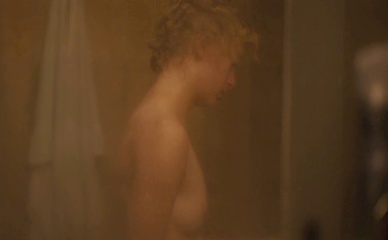 FEMKE VANHOVE NUDE/SEXY SCENE IN SKIFF
