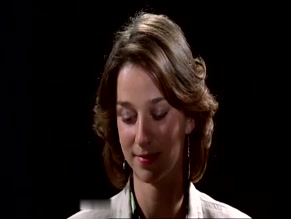 LENA STOLZE in DAS SCHRECKLICHE MADCHEN (1990)
