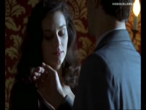 RAFFAELLA REA in IL COMMISSARIO DE LUCA (2008)