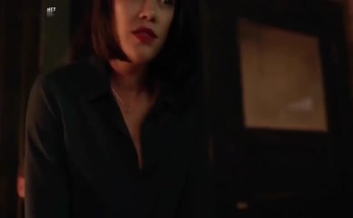 MISHEL PRADA NUDE/SEXY SCENE IN VIDA