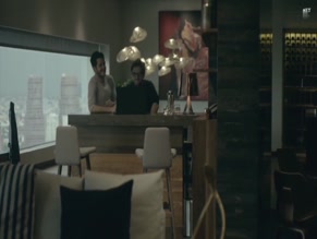 PAULINA DAVILA in AQUI EN LA TIERRA (2018)