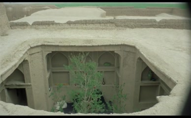 INES PELLEGRINI NUDE/SEXY SCENE IN ARABIAN NIGHTS