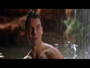 ESTELLA WARREN in KANGAROO JACK