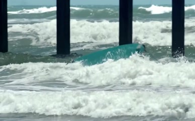 CLAIRE CETERA NUDE/SEXY SCENE IN BITERS