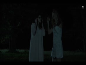 KARA HAYWARD NUDE/SEXY SCENE IN TO THE STARS