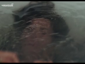 CECILE DE FRANCE in UN MONDE PLUS GRAND