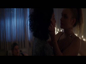 OLIVIA DEJONGE NUDE/SEXY SCENE IN STRAY DOLLS