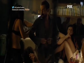 JULIA IANINA NUDE/SEXY SCENE IN 1 CONTRA TODOS