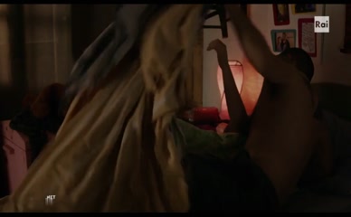 ANNA MANUELLI NUDE/SEXY SCENE IN PEZZI UNICI