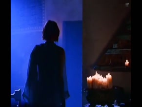 KRISTANNA LOKEN in MORTAL KOMBAT: CONQUEST