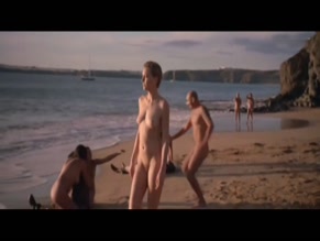 HANNELORE KNUTS NUDE/SEXY SCENE IN THE INVADER
