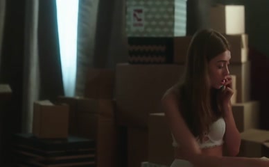 POLINA STREMOUSOVA NUDE/SEXY SCENE IN DEVUSHKA S KOSOY