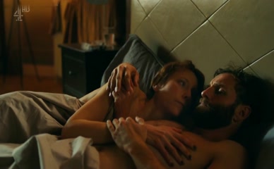 LIA WILLIAMS NUDE/SEXY SCENE IN KIRI