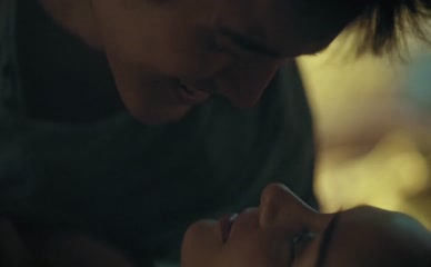 SALVITA DECORTE NUDE/SEXY SCENE IN HALFWORLDS